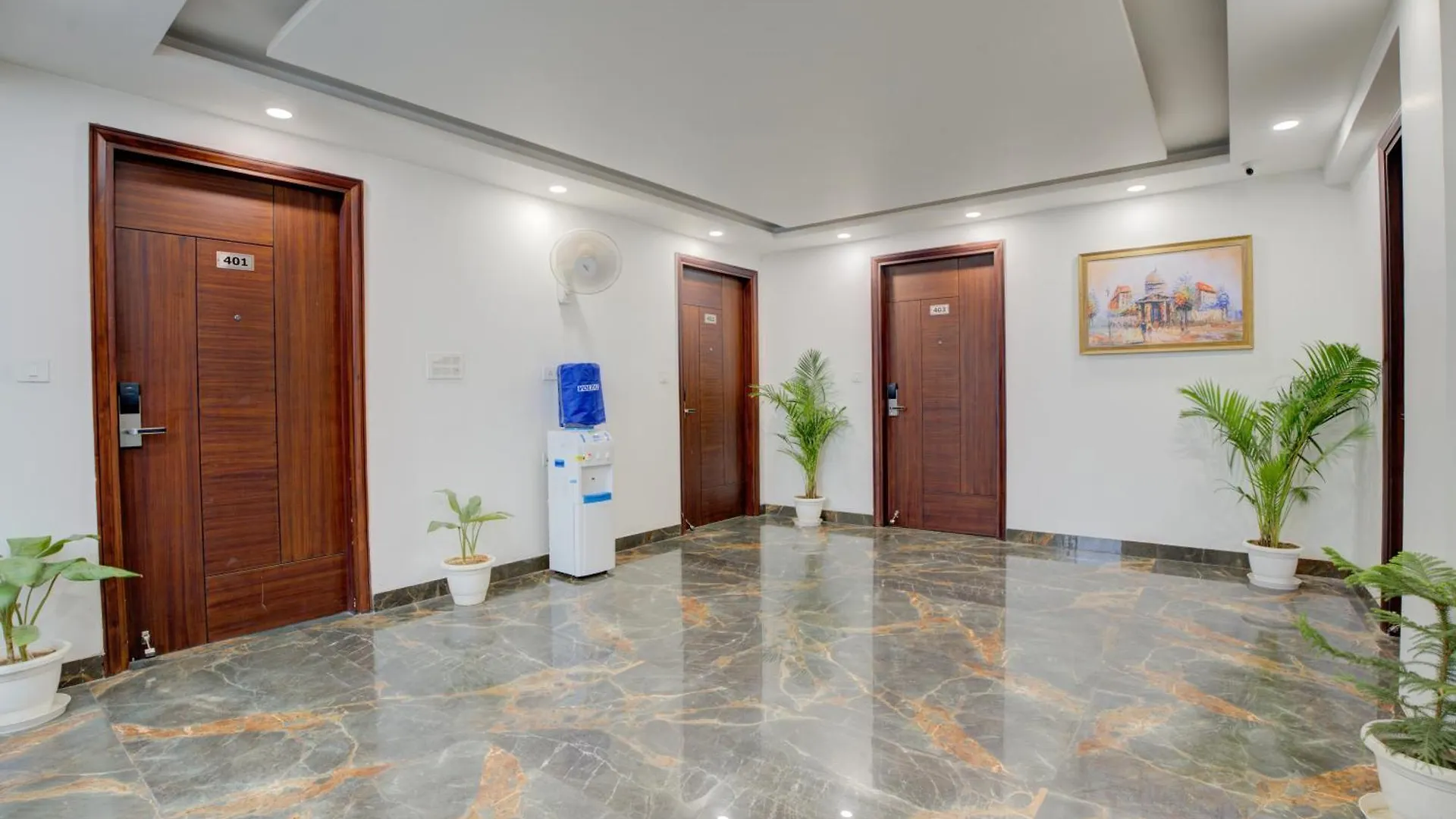 The Paras Studio Serviced Apartments Γκουργκάον