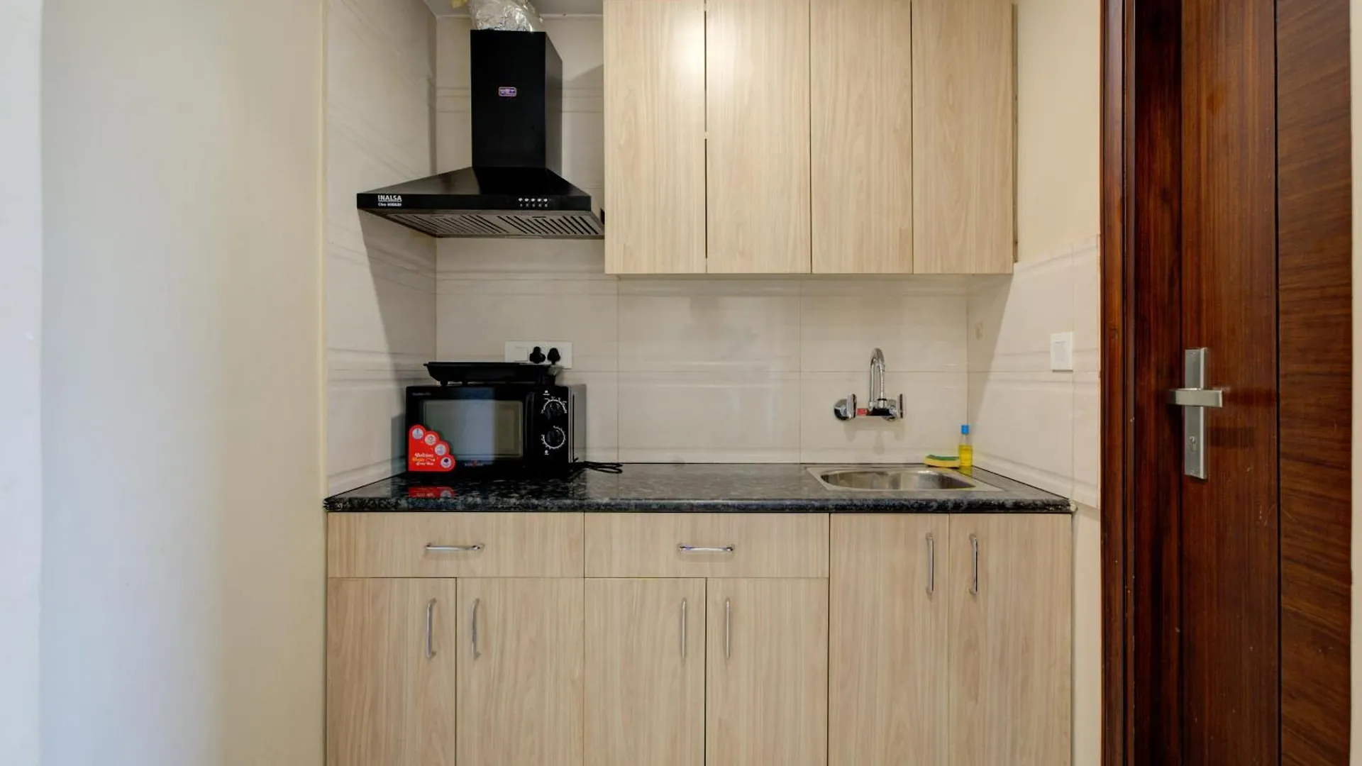 The Paras Studio Serviced Apartments Γκουργκάον