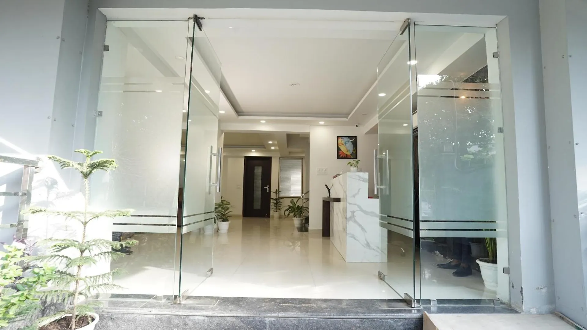 The Paras Studio Serviced Apartments Γκουργκάον Ινδία